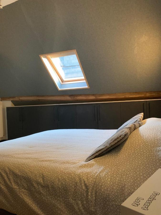 Froissart Loft Lägenhet Chimay Exteriör bild
